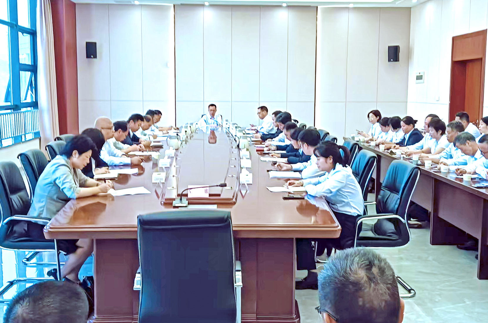 ���Ź��ʹ���-׷�󿵽�,����һ��չ