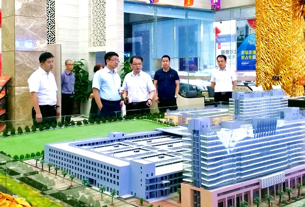 ���Ź��ʹ���-׷�󿵽�,����һ��չ