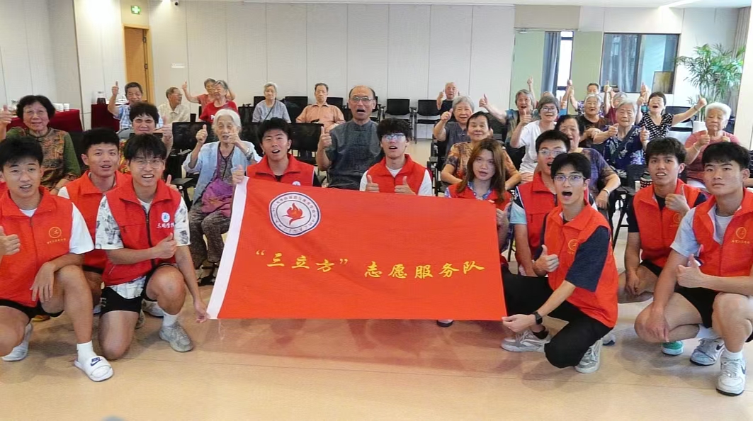 ���Ź��ʹ���-׷�󿵽�,����һ��չ